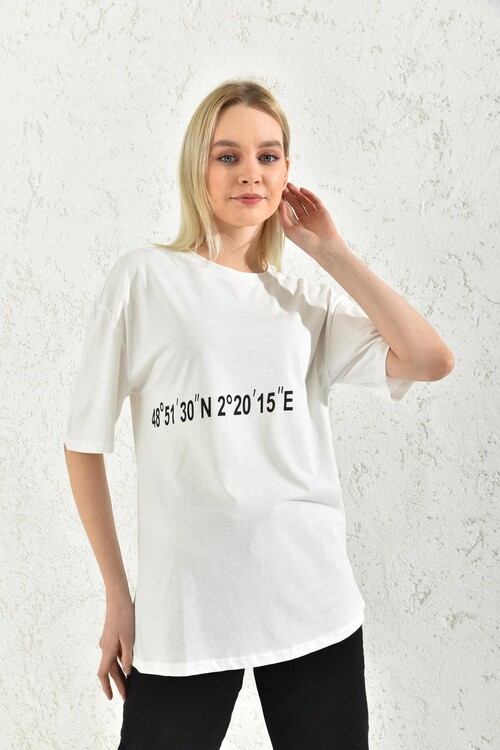 Beyaz Baskı Detay Kısa Kollu T-Shirt