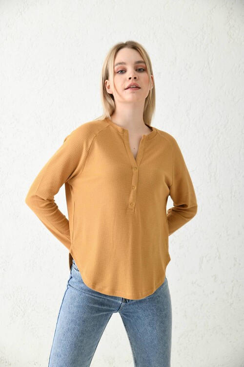 Camel Düğme Detaylı Örme Bluz