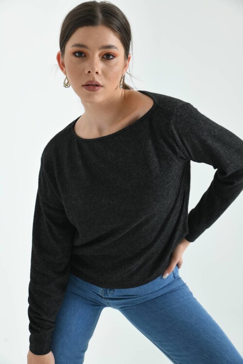 Black Long Sleeve Knitted Blouse