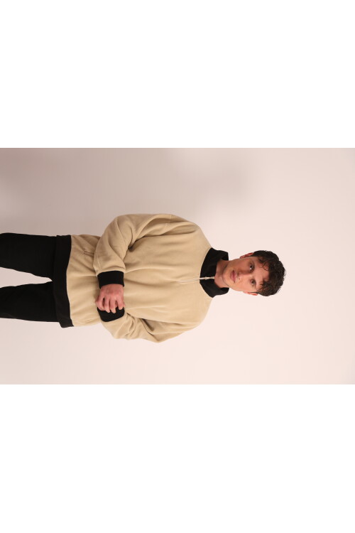 Erkek Bej Fermuarlı Yaka ve Kol Ucu Siyah Garni Detaylı Sweatshirt