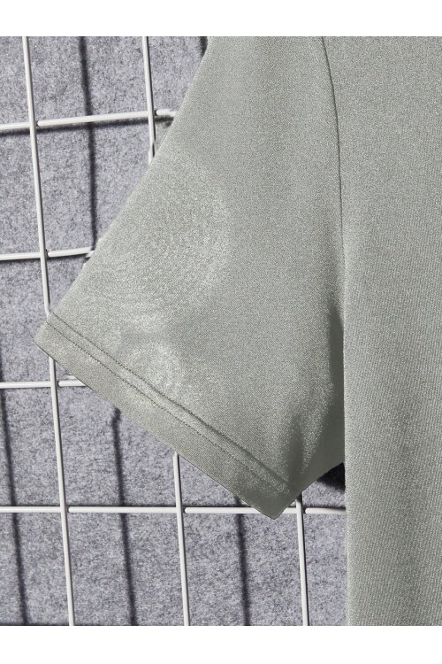 Erkek Gri Bisiklet Yaka Love is Overlasting Baskılı T-Shirt