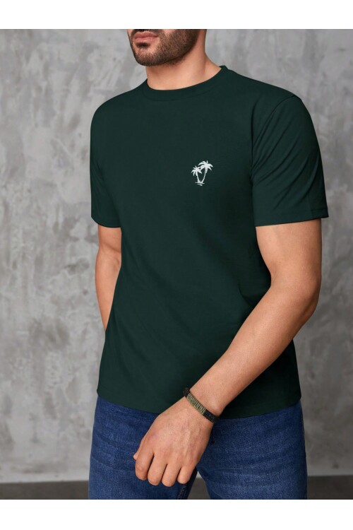 Erkek Koyu Yeşil Bisiklet Yaka Göğsü Palmiye Baskılı T-Shirt