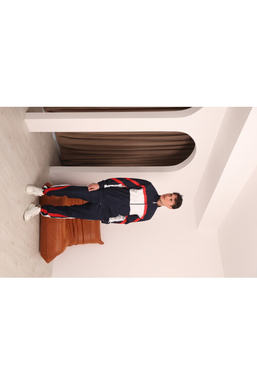 Erkek Lacivert Özel Seri Kırmızı ve Beyaz Şerit Detaylı Eşofman Takımı