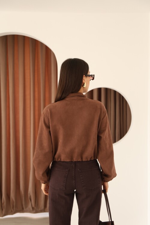 Kadın Kahverengi Süet  Dik Yaka Fermuar ve Etek Ucu Stoper Detaylı Ceket