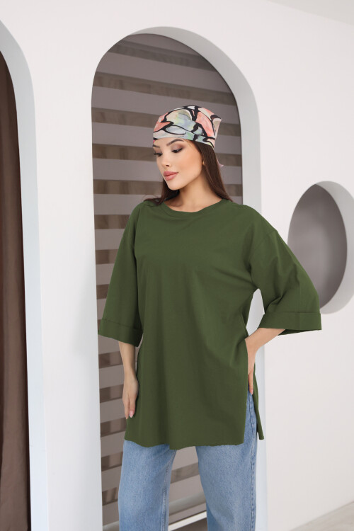 Moviment Kadın Standart Beden Duble Kol Yandan Yırtmaçlı Haki T-shirt