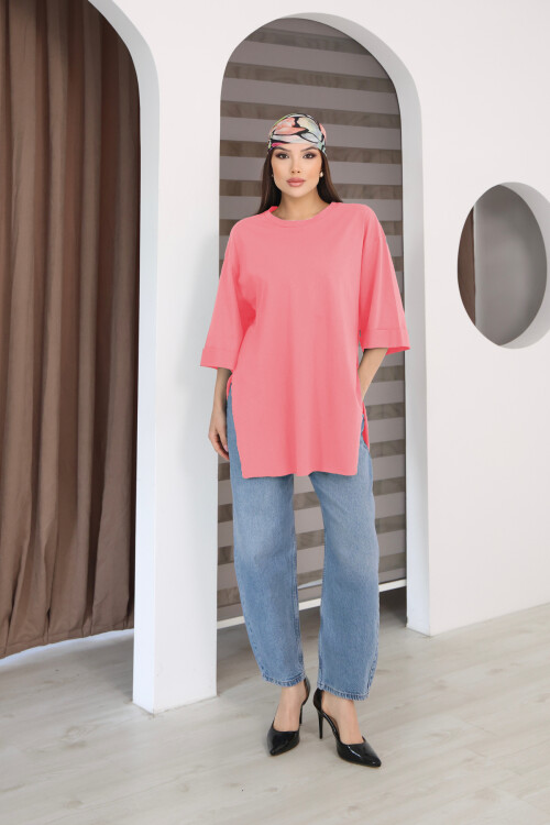 Moviment Kadın Standart Beden Duble Kol Yandan Yırtmaçlı Pembe T-shirt