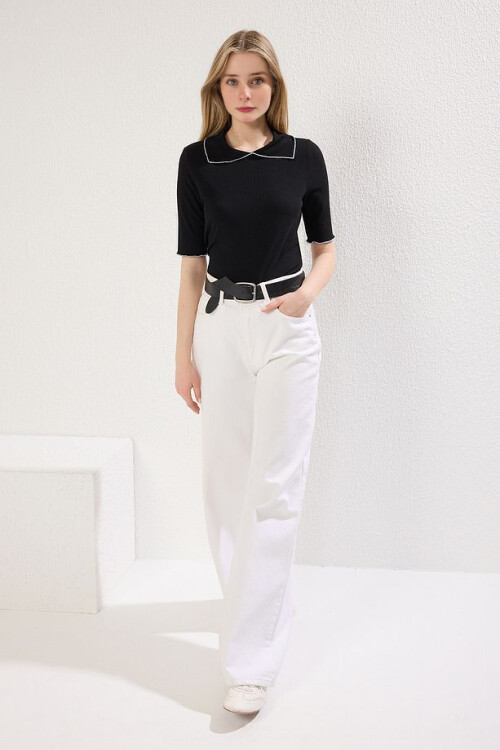 Siyah Yaka Detaylı Regular Kalıp Örme Bluz