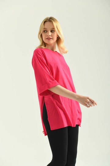 Fuşya Duble Kol Geniş Kesim Asimetrik Yırtmaçlı Örme T-Shirt