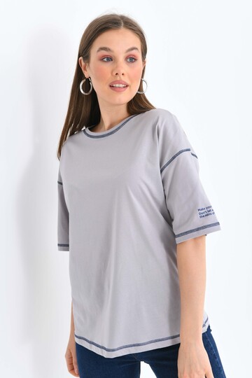 Kadın Füme Karyoka Dikişli Geniş Kalıp Tek Kolu Baskılı Örme T-Shirt