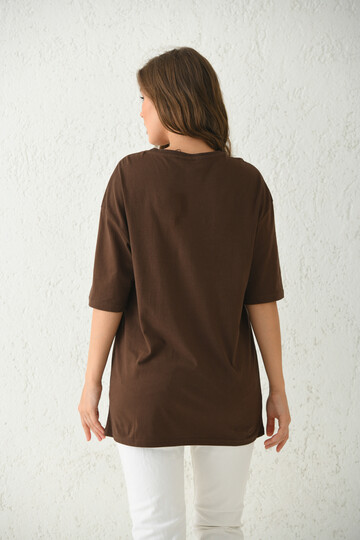 Kahverengi Oversize Nakış Detaylı T-Shirt 