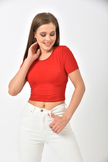 Kırmızı Sırt Detaylı Önü Şeritli Crop Bluz