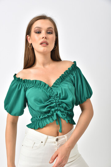 Yeşil Önü Büzgülü Lastik Detaylı Crop Bluz