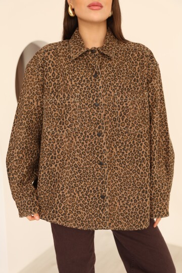 Kadın Kahverengi Leopar Desenli Düğme Detaylı Gömlek Yaka Oversize Ceket