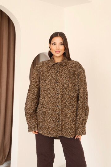 Kadın Kahverengi Leopar Desenli Düğme Detaylı Gömlek Yaka Oversize Ceket