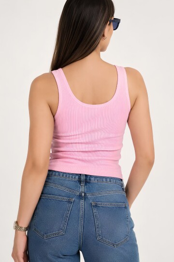 Pembe Fitted Havuz Yaka Atlet | Kalın Askılı Fitilli Kaşkorse Örme Kumaş | %98 Pamuk %2 Elastan Esnek Vücuda Oturan Basic Atlet