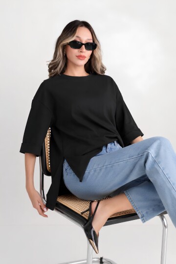 Moviment Kadın Standart Beden Duble Kol Yandan Yırtmaçlı Siyah T-shirt
