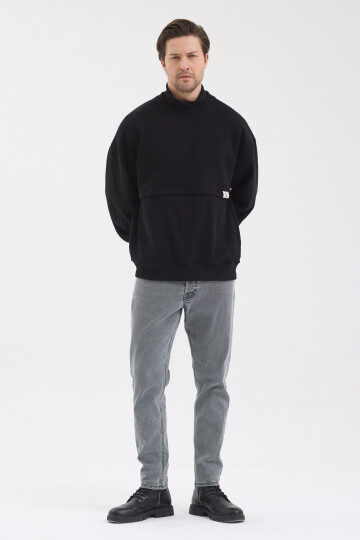Urban Fit Siyah Dik Yaka Oversize Etiket Detaylı Şardonlu Sweatshirt